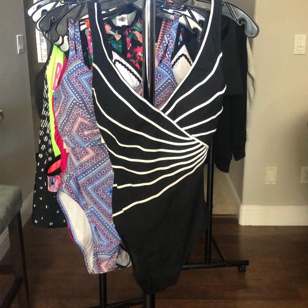 Women’s swim